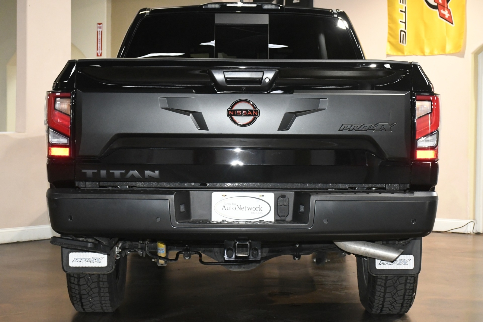 Owner 2023 Nissan Titan PRO-4X 7202 Miles Super Black Truck 5.6L V8 400hp 413ft. lbs.