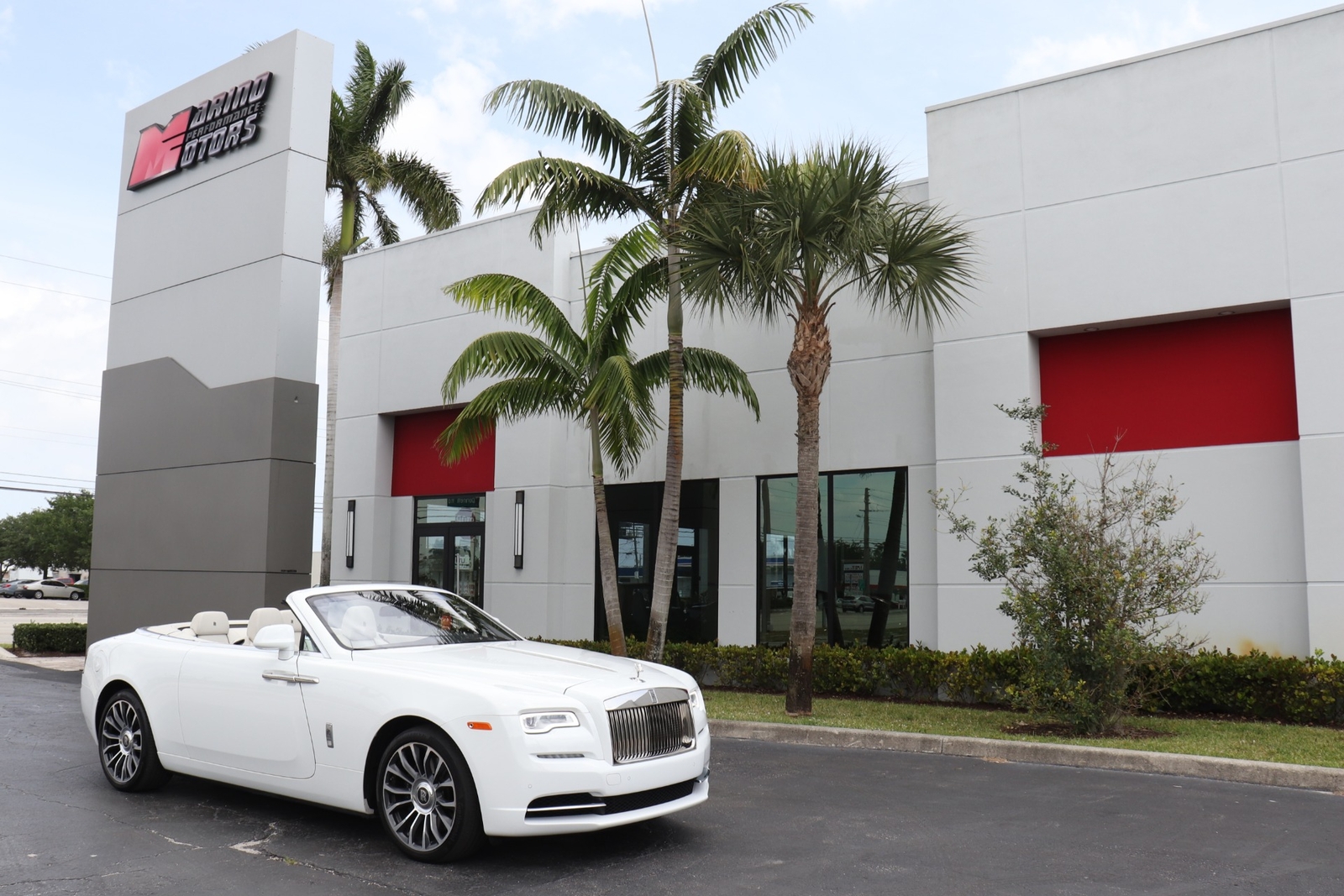 2018 ROLLS ROYCE DAWN - ONLY 5,000 MILES - HIGHLY OPTIONED