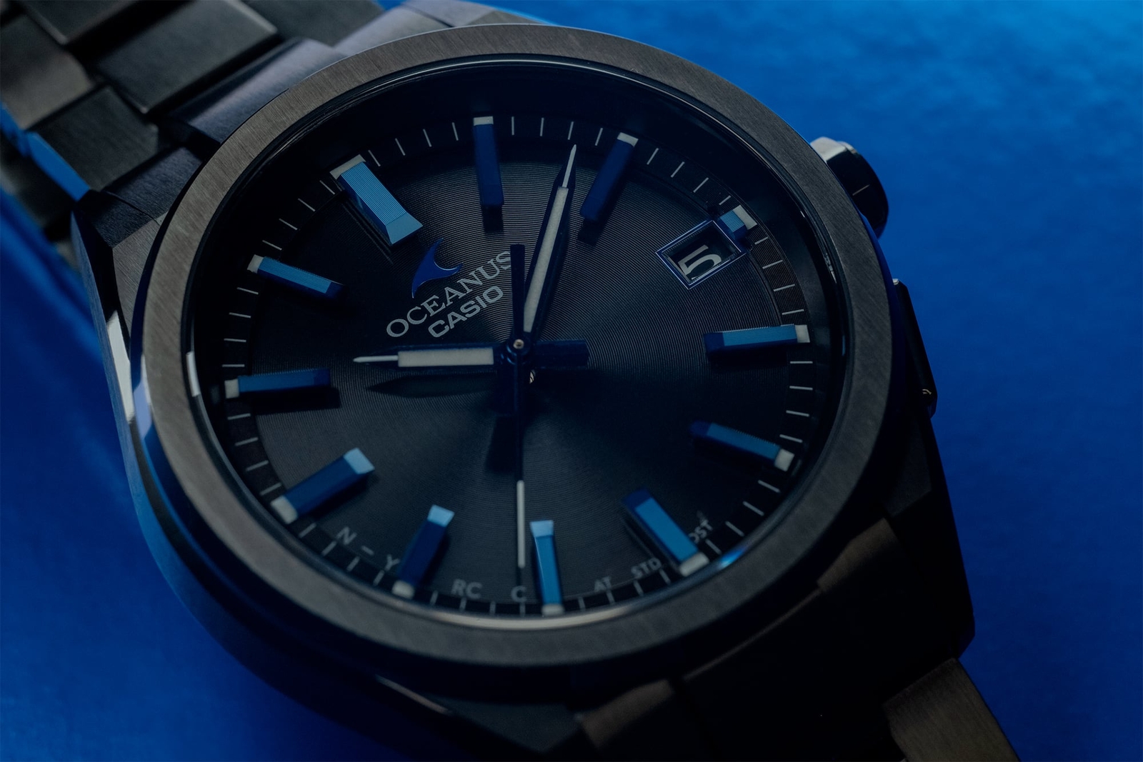 Pre-owned Casio Oceanus Ocw-t200sb-1ajf Bluetooth Radio Solar Watch All Black 41.4mm