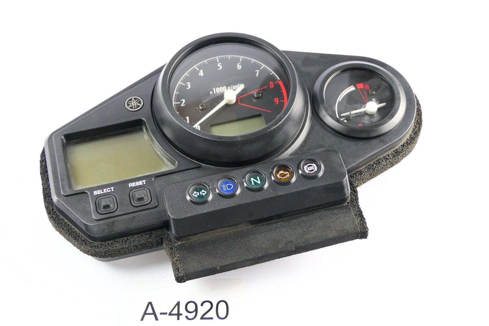 Yamaha TDM 900 RN11 2005 - Speedometer cockpit instruments