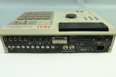 AKAI MPC 2000XL MIDI Professional Production Center -Tested -FreeShipping