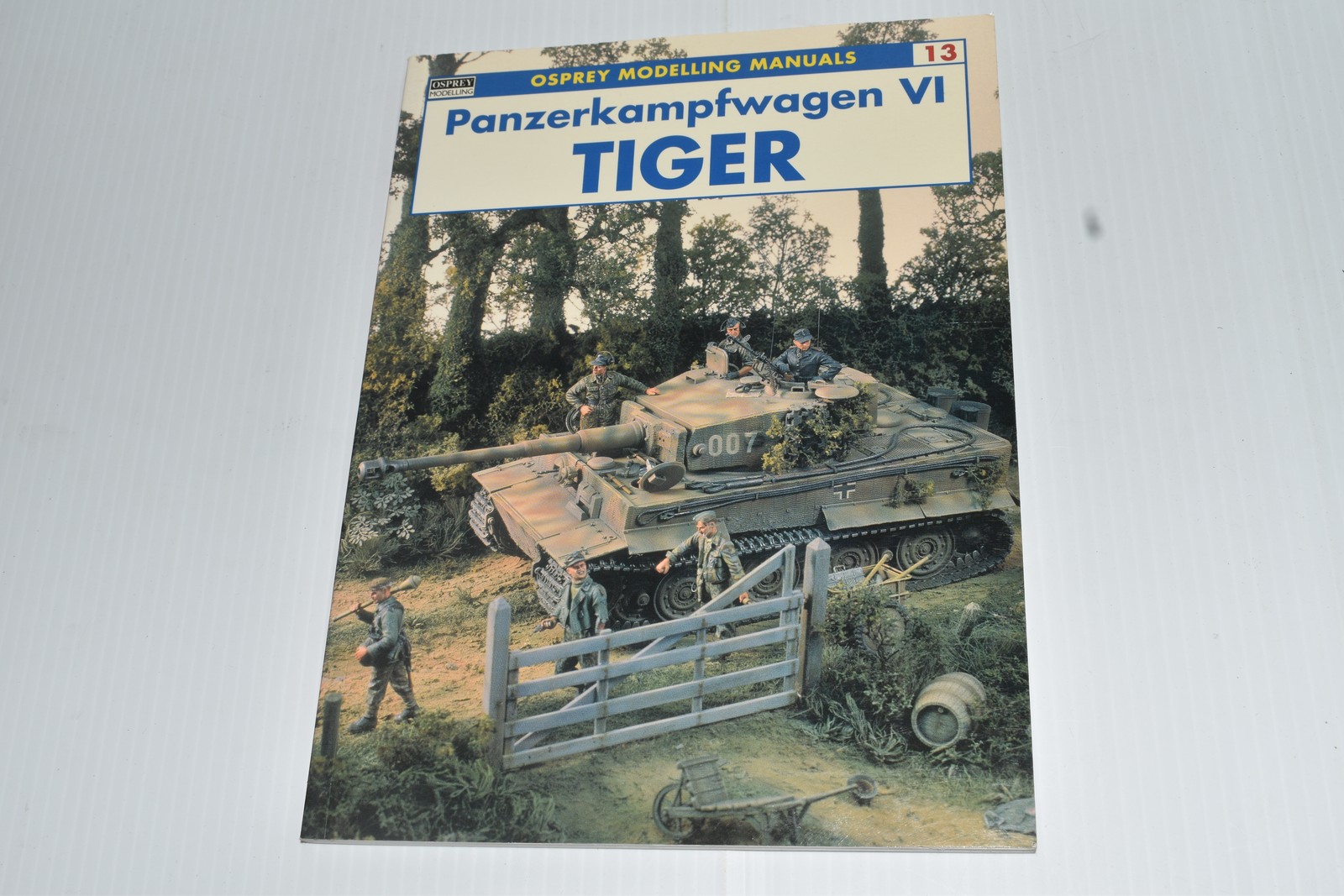 Osprey Modelling Manuals #13 Panzerkampfwagen II Tiger by Rodrigo Cabos(RPB2528)