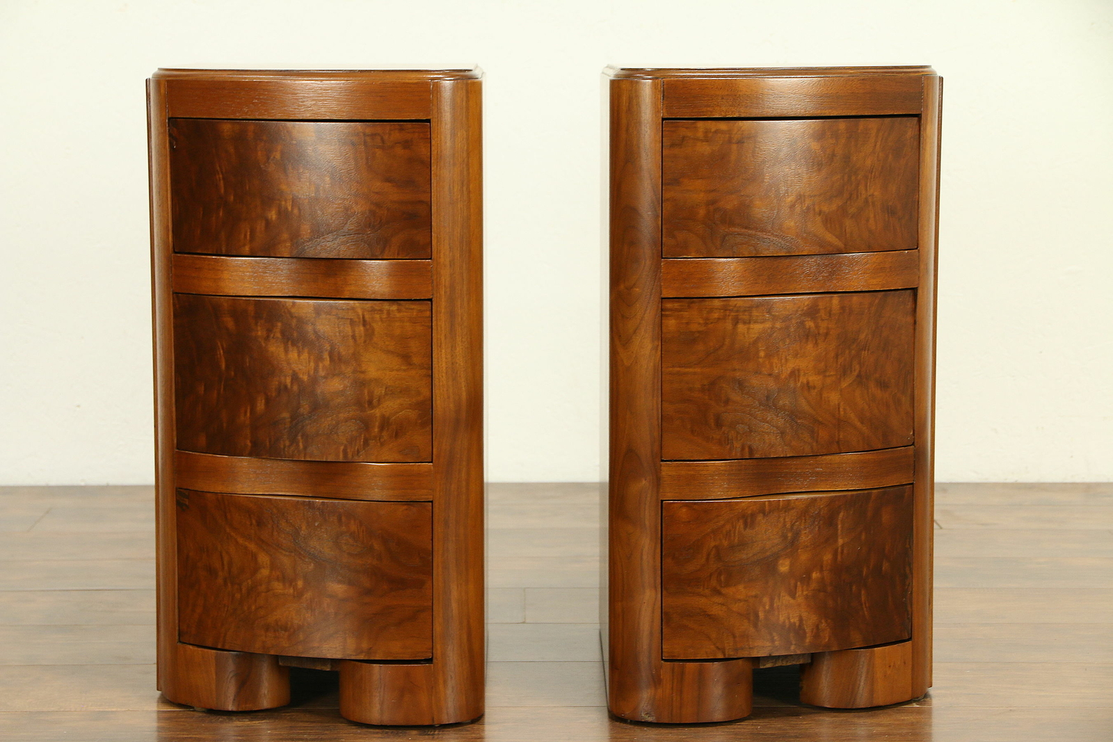 Pair of Midcentury Modern 1940's Vintage Walnut Nightstands or End Tables #30795