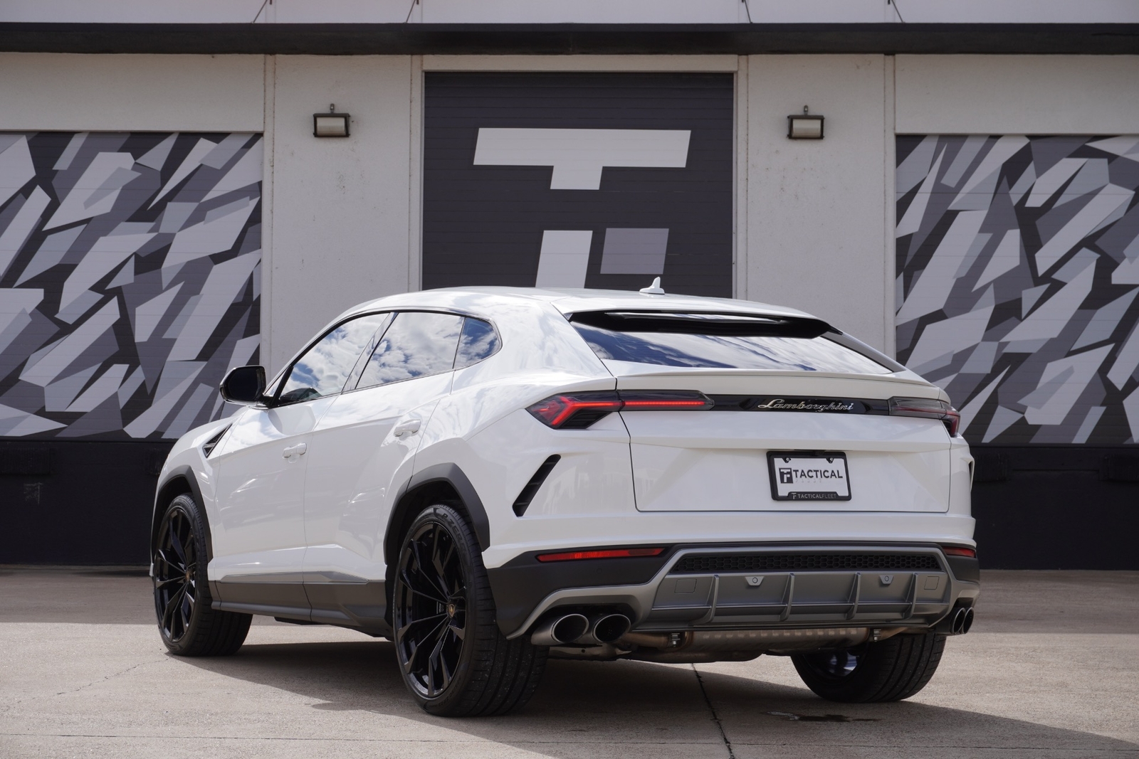 2019 Urus Used Urus for sale in Addison