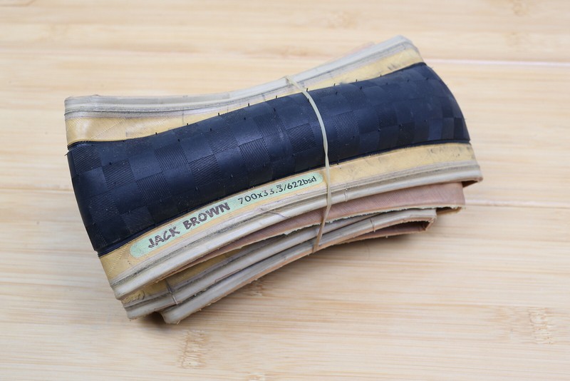 Rivendell Jack Brown Green Tire 700x33.3c Skinwall Tan