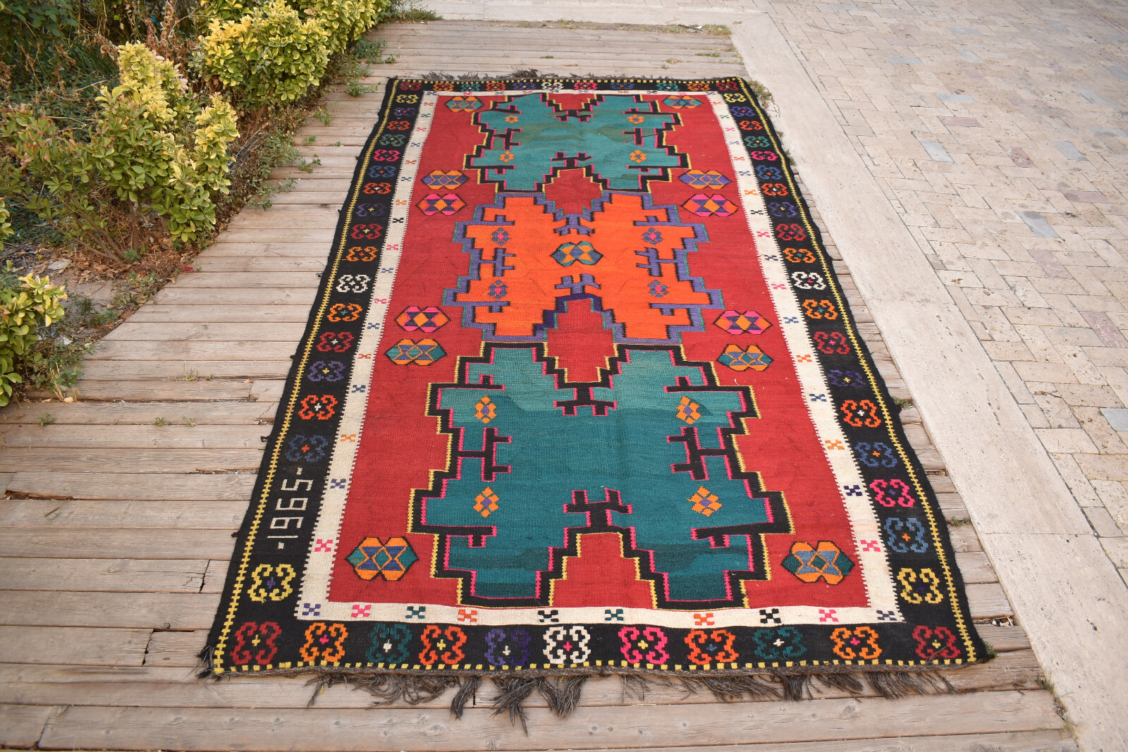 Turkish Kilim 75''x124