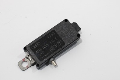 VW Touareg 7L achterruit fm-antenneversterker 4B5035225C