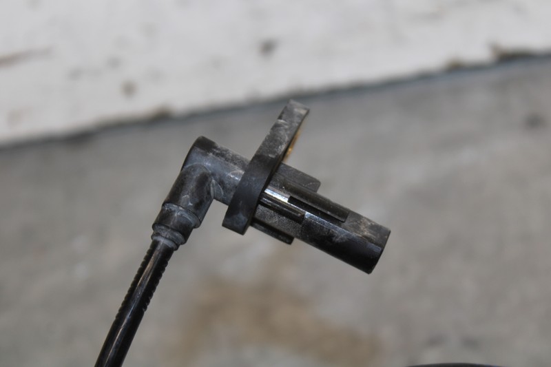 19-23 KAWASAKI NINJA ZX6R FRONT ABS BRAKE SENSOR BB701 | eBay