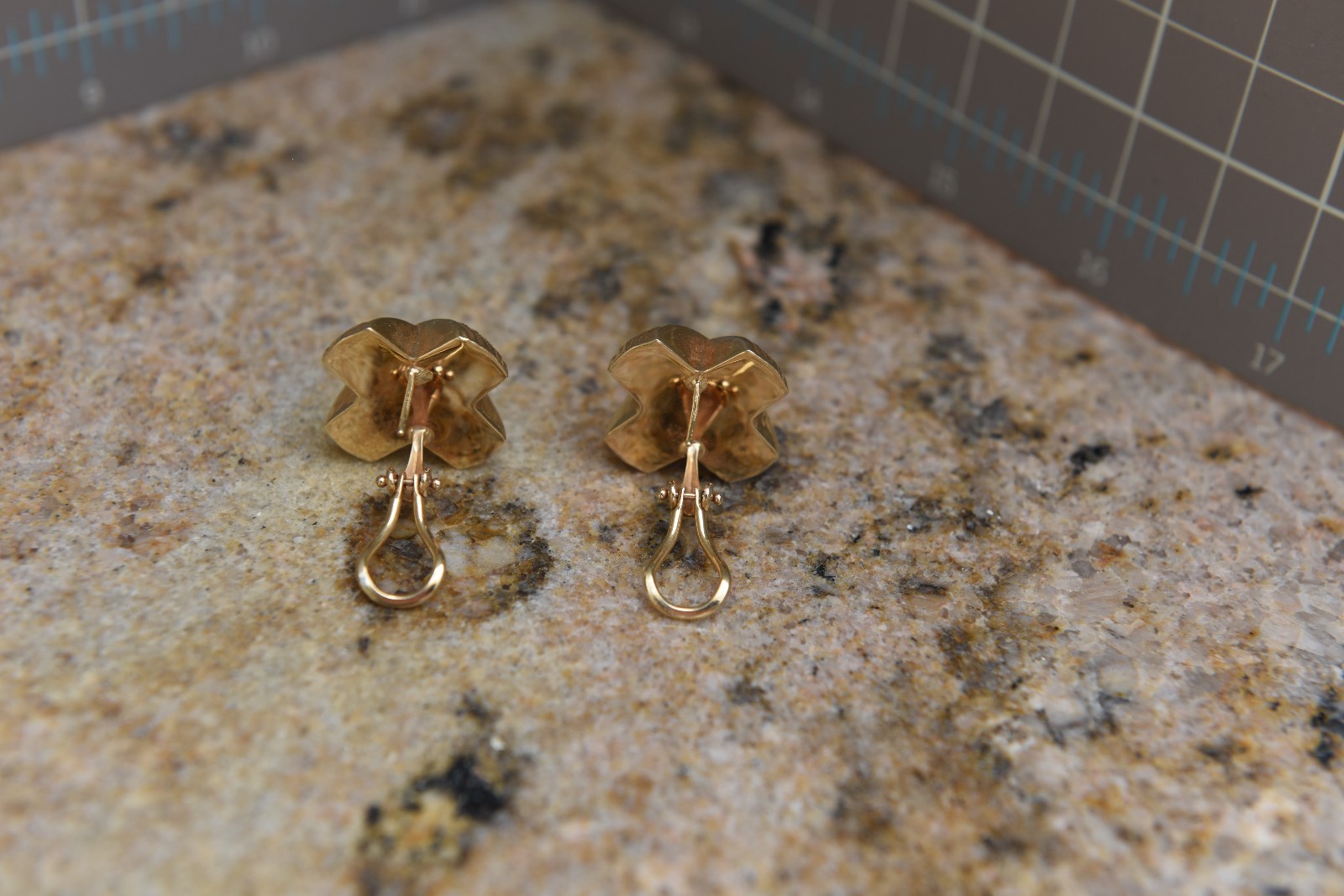 14k Yellow Gold Criss-Cross Earrings Omega Back 7.3 Grams 20mm