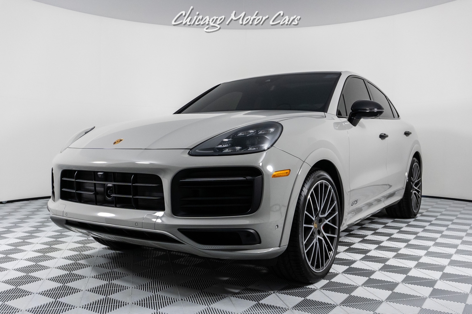 2022 Porsche Cayenne Gts Coupe Stunning Chalk Finish! Premium Package P