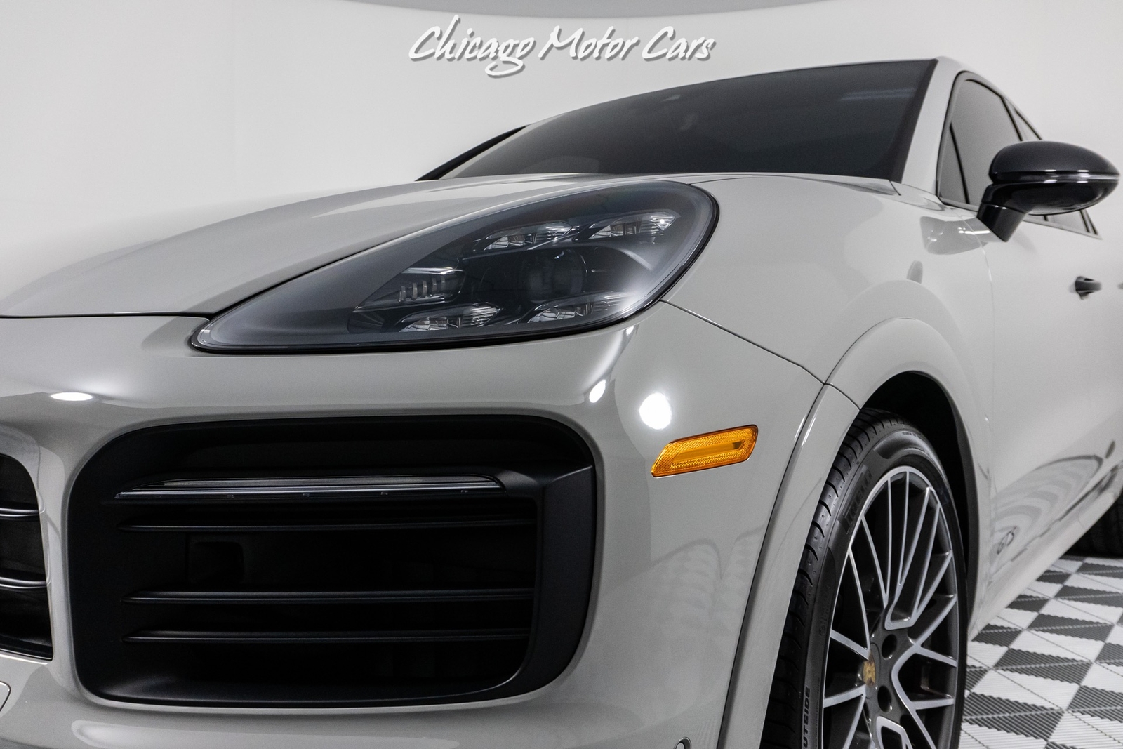 2022 Porsche Cayenne Gts Coupe Stunning Chalk Finish! Premium Package P