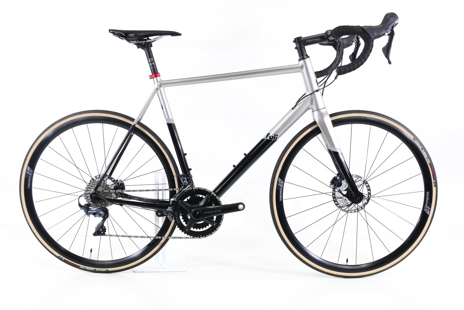 FUJI SL1.1 46サイズ スタッフバイクのご紹介 2018年モデル FUJI SL1.1 52サイズ