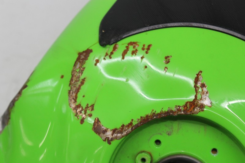 21-24 KAWASAKI NINJA ZX10R GAS TANK FUEL CELL PETROL RESERVOIR
