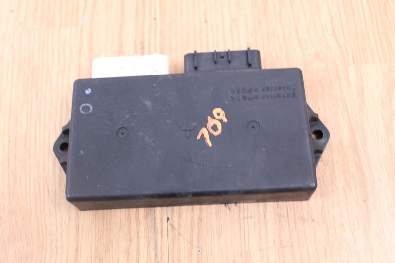 その他 YAMAHA SPECIAL EDITION 96 YAMAHA 2024~XSR900GP(8BL-RN96J) POWERBOX FULL RS ブラック