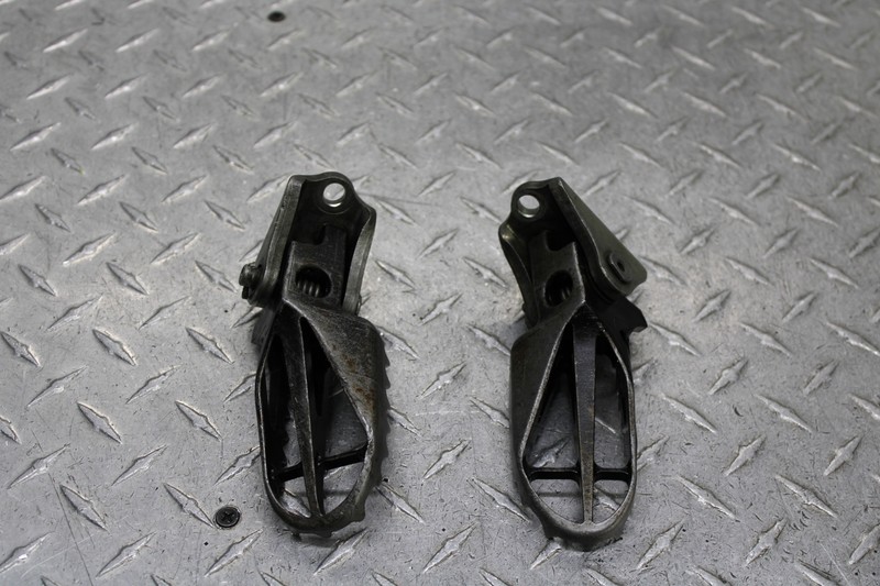 ※ハッピー Honda VT750 Shadow Spirit right front foot peg 2001-2007