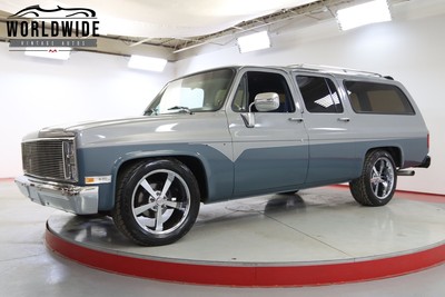 RESTORED RESTOMOD CUSTOM V8 AUTO CUSTOM WHEELS COLD AC PS PB SQUARE BODY RESTORED RESTOMOD CUSTOM V8 AUTO CUSTOM WHEELS COLD AC PS PB SQUARE BODY
