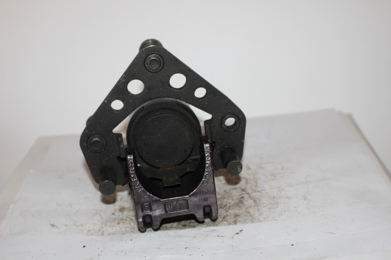 1985 KAWASAKI ZX750 LEFT FRONT BRAKE CALIPER (KBC113) | eBay