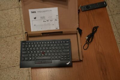 ThinkPad TrackPoint Keyboard II　KC-1957 s-l400.jpg