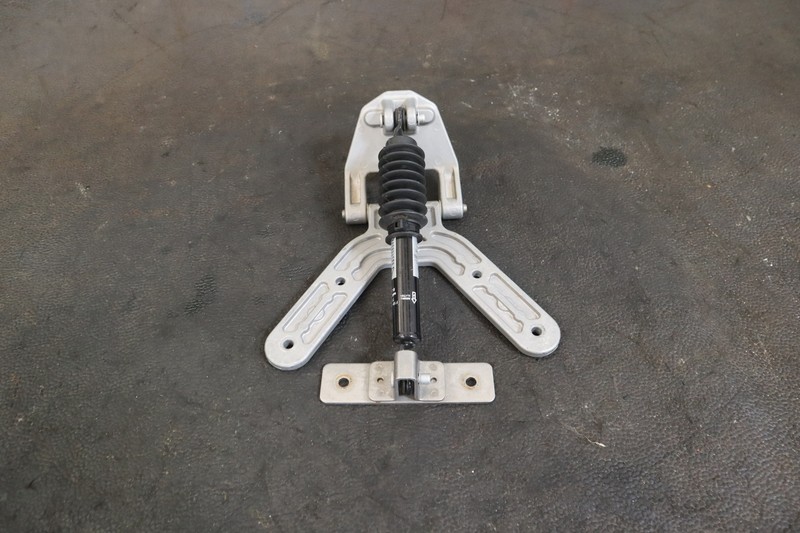 2006 YAMAHA WAVERUNNER FX FX1100 HO HOOD HINGE SHOCK STRUT 2006 YAMAHA WAVERUNNER FX FX1100 HO HOOD HINGE SHOCK STRUT
