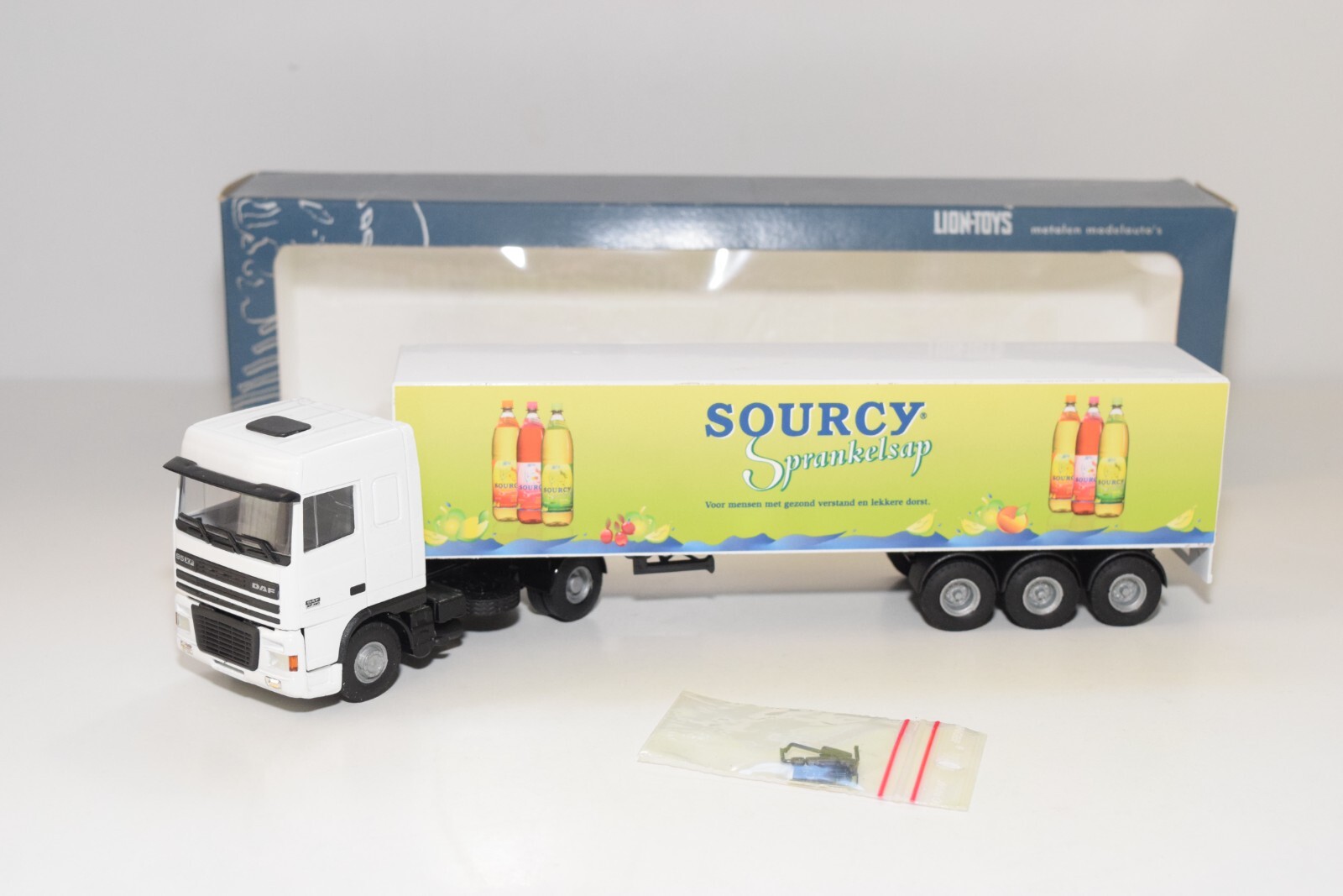 A71 1:50 LION CAR TOYS DAF 95 XF 95XF SOURCY SPRANKELSAP A71 1:50 LION CAR TOYS DAF 95 XF 95XF SOURCY SPRANKELSAP