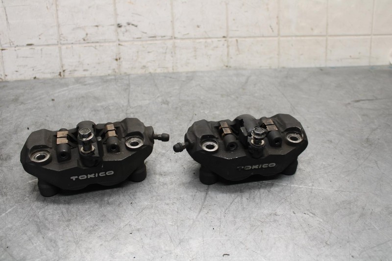 2009 Suzuki GSXR600 RIGHT LEFT FRONT BRAKE CALIPER SET PAIR