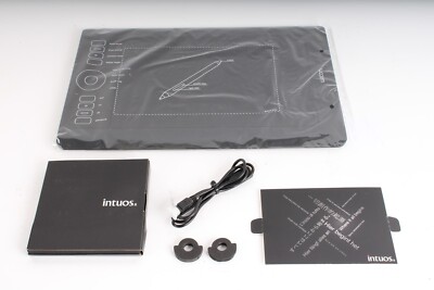 Wacom Intuos5 Touch PTH-650 Pen Tablet - Medium With USB Cable