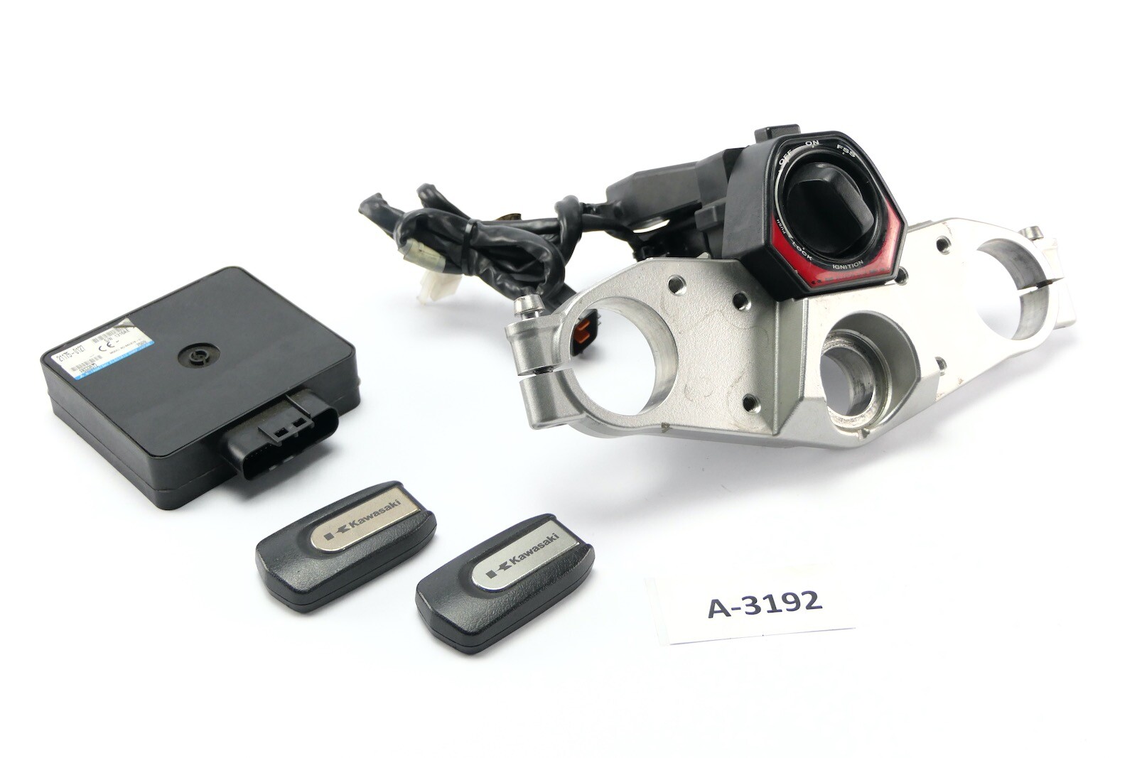 Kawasaki GTR 1400 ZGT40A 2007 - Control part lock set 21175