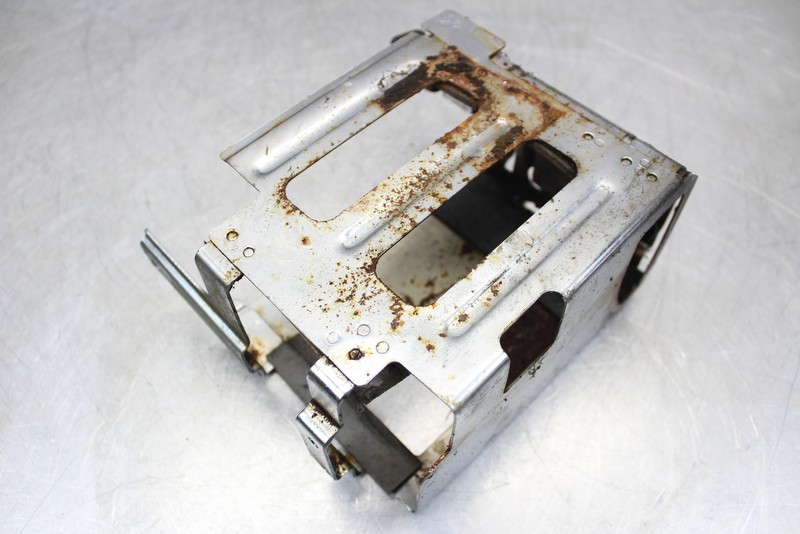 1995 Suzuki Savage 650 Ls650p Battery Tray Box Holder 41540 24b01 Ebay