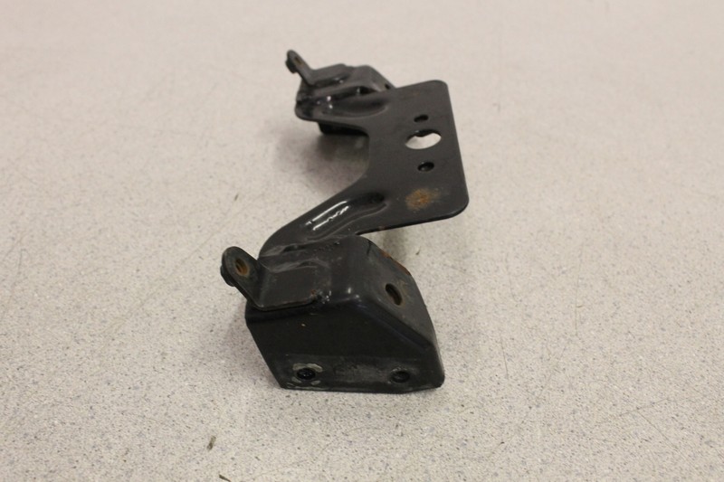 1993 Kawasaki Ninja ZX6 ZX600D REAR FENDER MOUNT BRACKET HOLDER ZX
