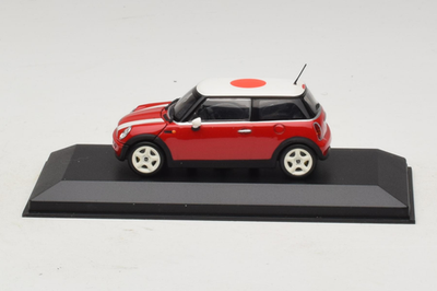 Mini Cooper Coupe Red with Japan Flag 1:43 Minichamps | 80420309024-R1