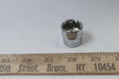 Gearwrench 80495 Standard Metric Socket 12 Point 3/8" Drive 19mm Gearwrench 80495 Standard Metric Socket 12 Point 3/8" Drive 19mm