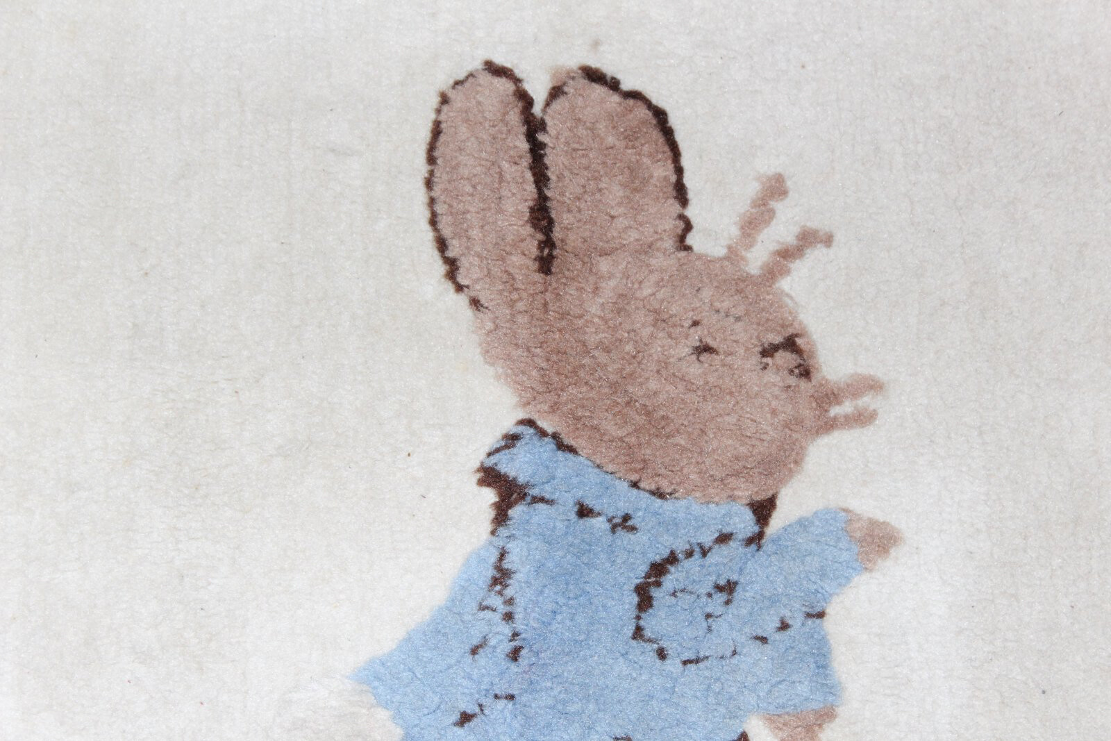 Vintage Throw Rug Bunny Rabbit Brown Blue Off-White 25” x 25”