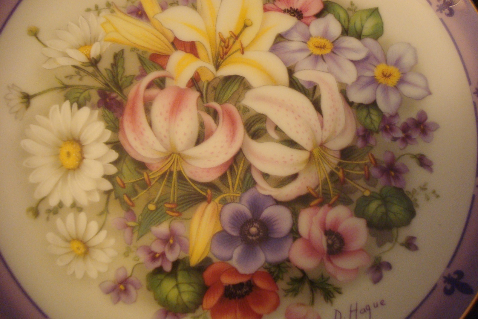 Flowers of the World "Flowers of France" plate, signed ...