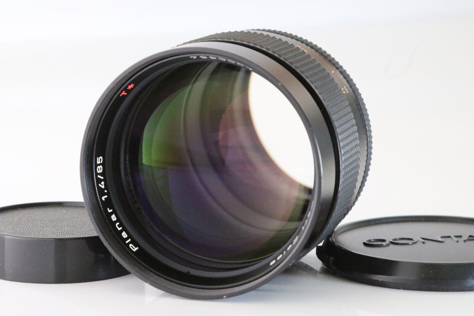 Contax Carl Zeiss Planar T* 85mm f/1.4 MMJ Prime Lens MF C/Y Contax Carl Zeiss Planar T* 85mm f/1.4 MMJ Prime Lens MF C/Y