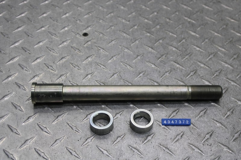 KAWASAKI ZX6 REAR WHEEL AXLE 41068-1350 ZX 6 600 ZX-6 NINJA