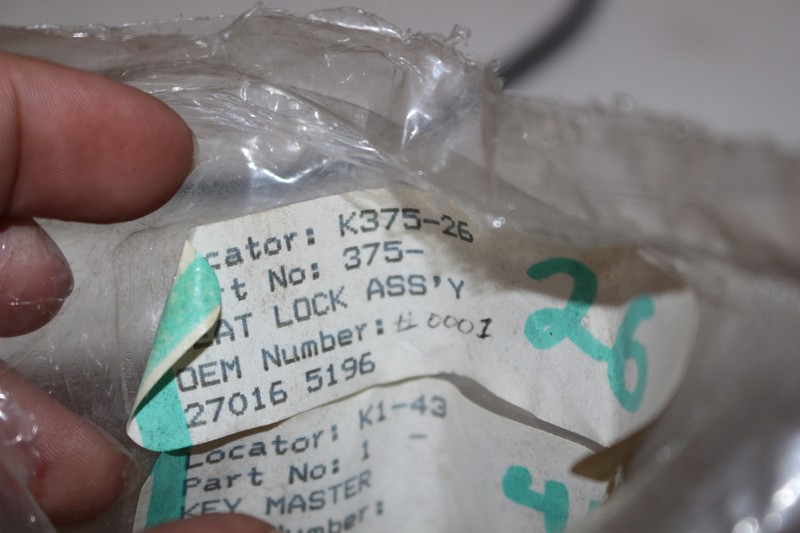 KAWASAKI NINJA ZX600 ZX750 SEAT LOCK LATCH NO KEY (TIG257
