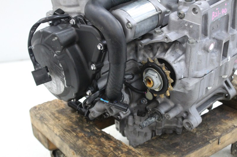 しげりん 24 KAWASAKI NINJA ZX4RR ENGINE MOTOR CYLINDER HEAD CRANK