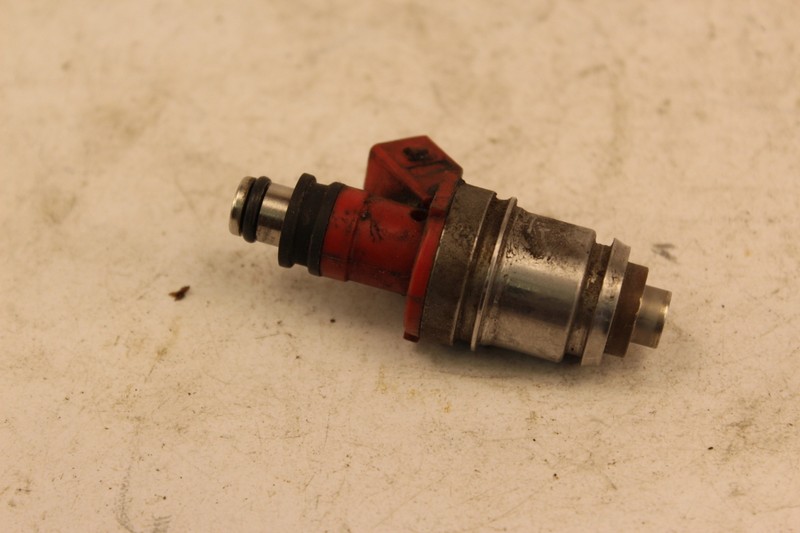 1994 nissan d21 hardbody pickup truck OEM THROTTLE BODY MAIN FUEL GAS