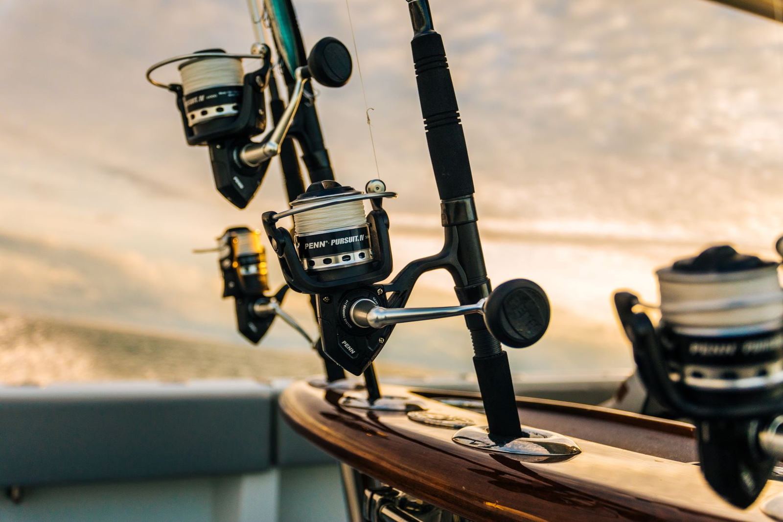 PENN Pursuit IV Spinning Reel Kit, Size 4000, Includes Reel Cover