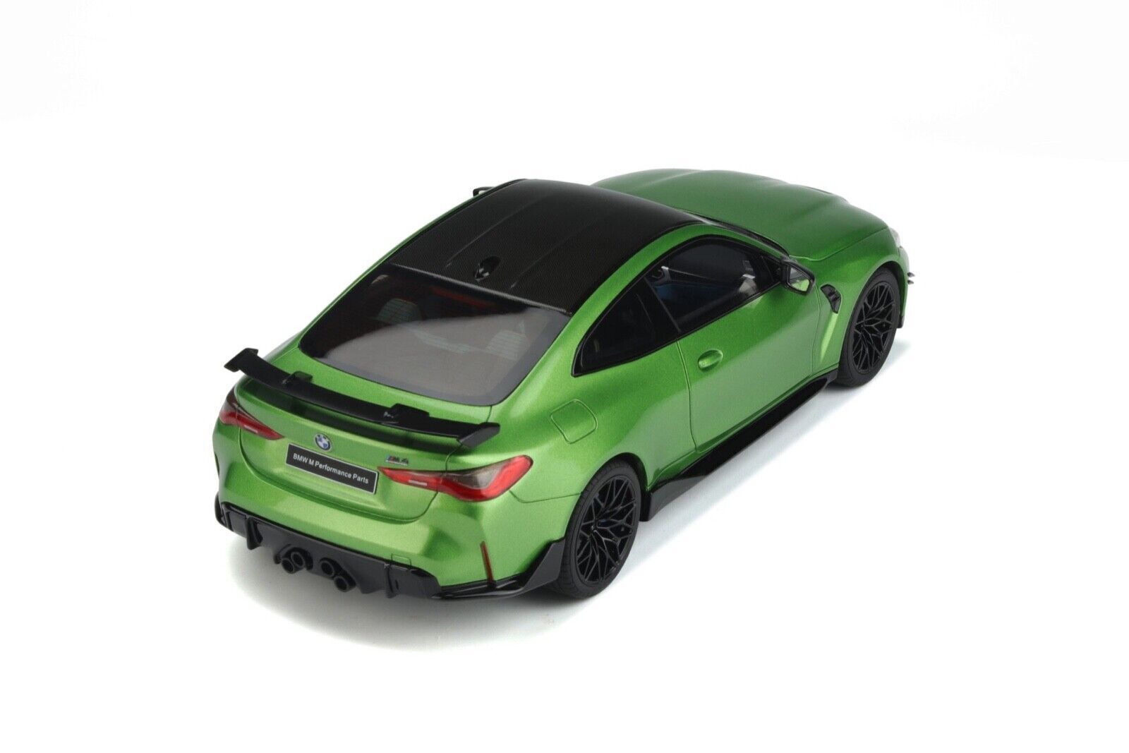 1/18 BMW M4 Competition (G82) M Performance Java Green Model 1/18 BMW M4 Competition (G82) M Performance Java Green Model