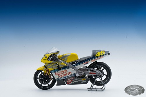 1/12 タミヤ ナイトロ アズーロ Honda NSR500 1/12 Tamiya Nastro Azzurro Honda NSR500 by Dennis Coleber