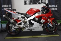 YAMAHA R1-ORIGINAL 4XV MODEL-FANTASTIC CONDITION