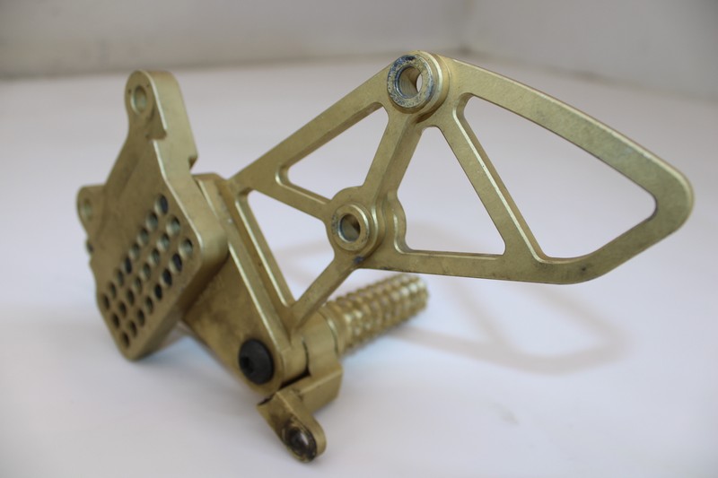 06-07 ZX10R VORTEX REARSET REAR SET FOOT PEG RIGHT LEFT OEM 06-07 ZX10R VORTEX REARSET REAR SET FOOT PEG RIGHT LEFT OEM