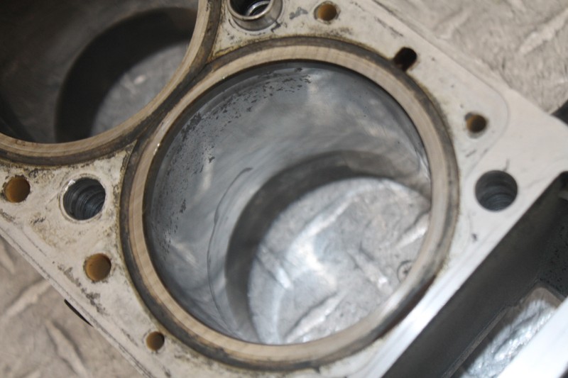 1993 KAWASAKI NINJA ZX11 ZX1100D ENGINE MOTOR PISTON CYLINDERS