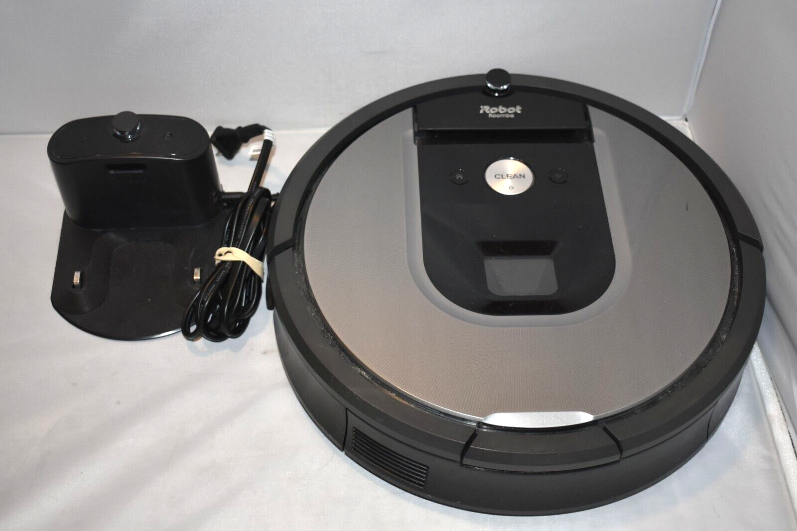 【国内正規品】iRobot Roomba 960 Roomba 960 Robot Vacuum - Refurbished | iRobot