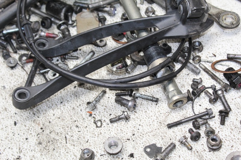 .^っ. т^ページ 13-18 KAWASAKI NINJA ZX6R ZX636 PARTS AND HARDWARE LOT | eBay