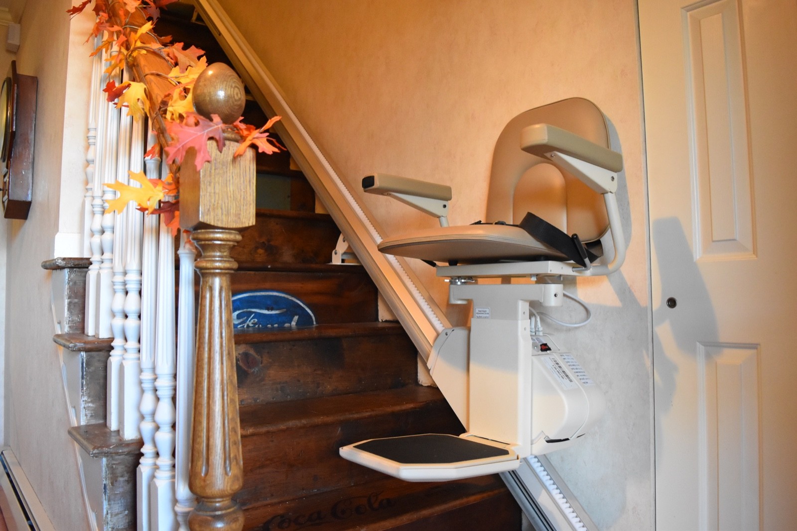 AmeriGlide Rave Stairlift Stair Lift - Gently Used Stairlift In Great Condition