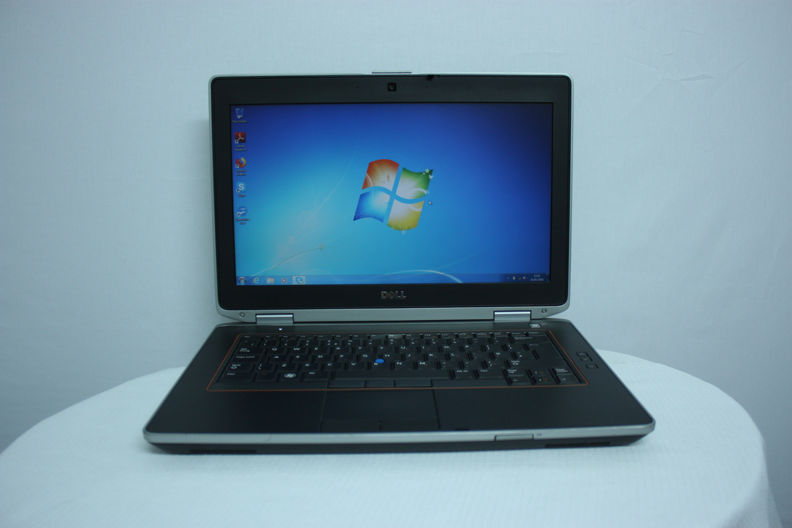 Image FAST Laptop Dell Latitude E6420 14.1'' i3 4GB 250GB WINDOWS 7 Webcam NEW BATTERY Image FAST Laptop Dell Latitude E6420 14.1'' i3 4GB 250GB WINDOWS 7 Webcam NEW BATTERY