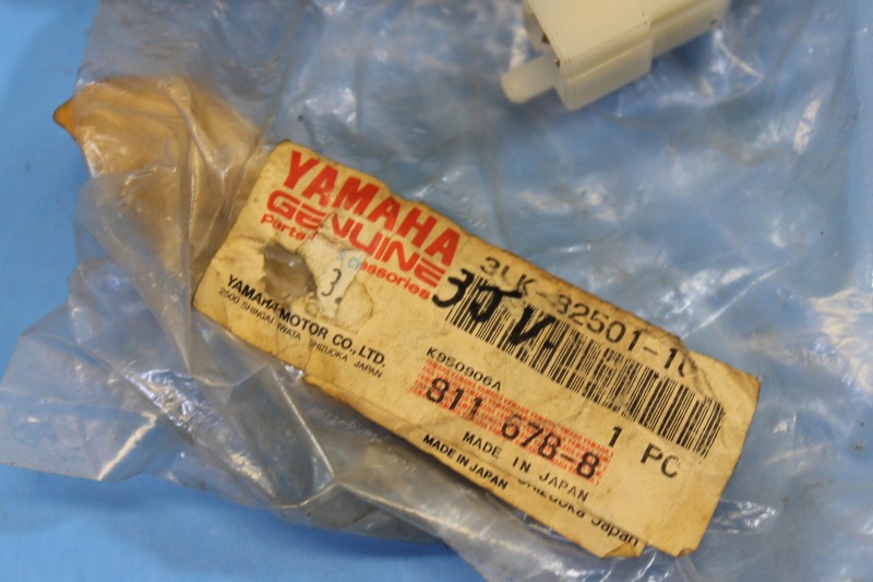 NOS Yamaha OEM Main Switch Assembly w/Keys #E32520 91-93 FZR1000