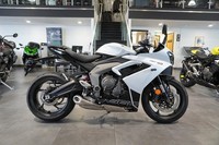 Triumph Daytona 660, 2025, Snowdonia White. IN STOCK NOW